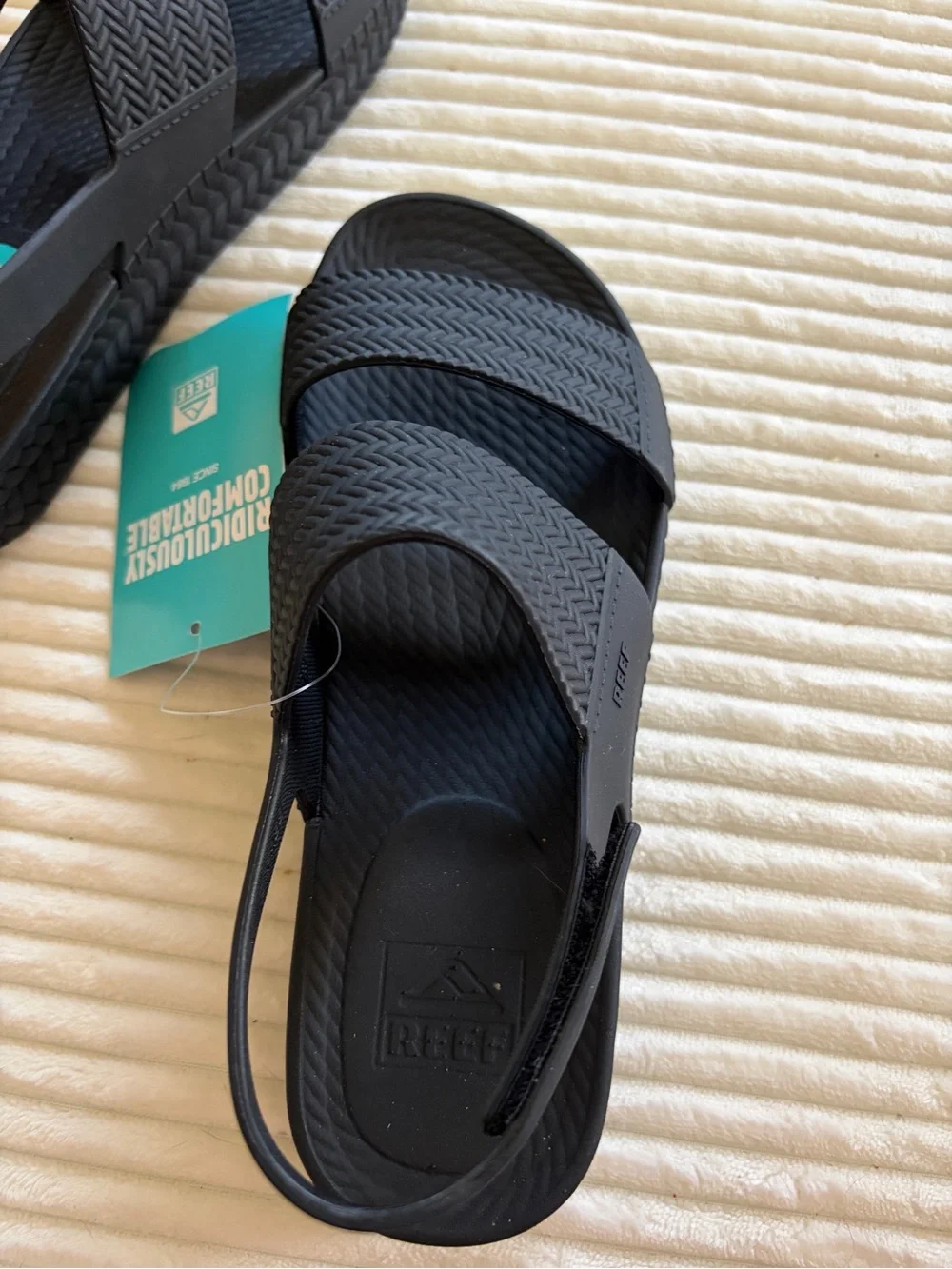 Reef Water Vista Black Textured Women's Sandals - Picture 6 of 8